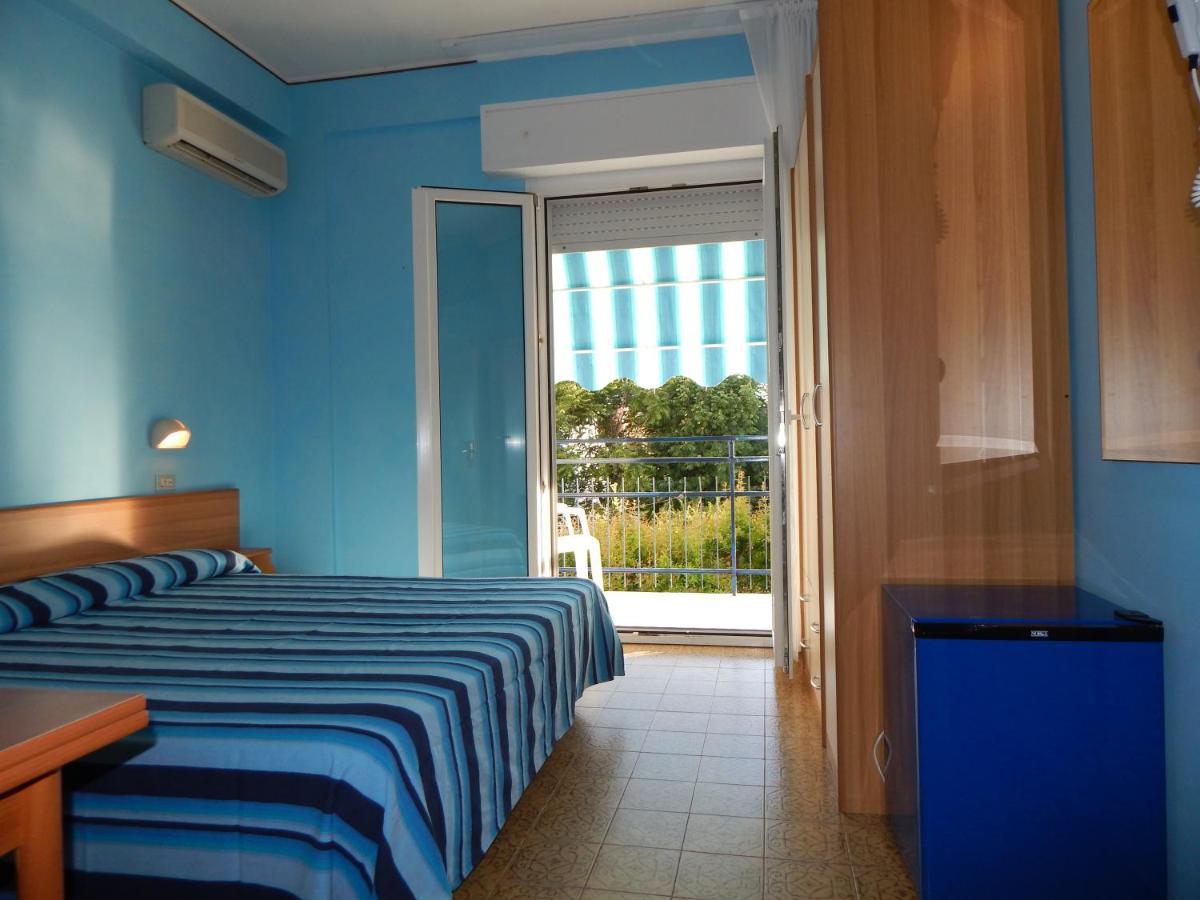Hotel Vera 리치오네 외부 사진